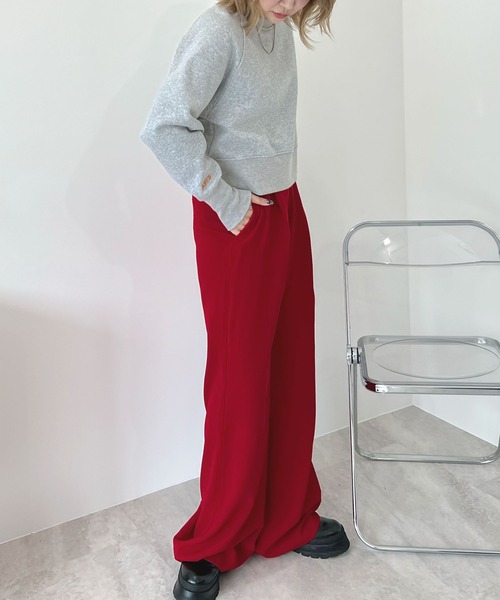 ABYS（アビス）の「【6色展開】ロゴ刺繍裏起毛クロップド丈トレーナー（スウェット・レディース・ネイビー/イエロー/杢グレー/グリーン/ボルドー/パープル・FREE）」の17枚目の写真