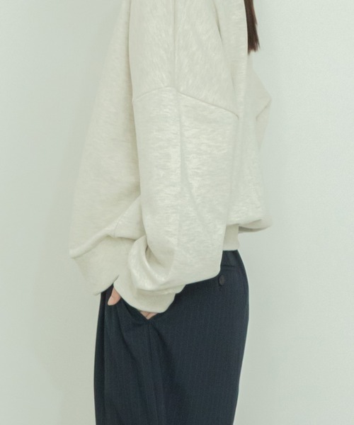 HEILIS(ヘイリス)の「裏毛ロゴルーズスウェットトップス / オーバーサイズ 長袖 プルオーバー シティガール 秋服 冬服 アイボリー グリーン ネイビー(スウェット・レディース・ネイビー/グリーン/アイボリー・FREE)」の21枚目の写真