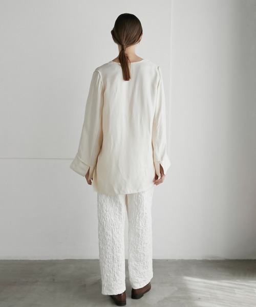 LA PEAU DE GEM ボリュームスリーブシャーリングブラウス LA PEAU DE