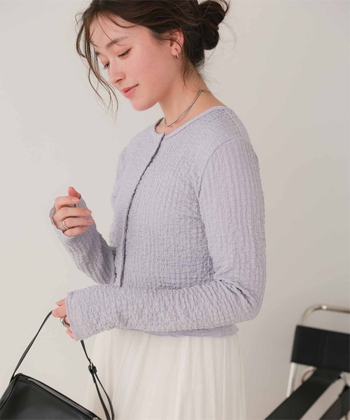 titivate(ティティベイト)の「前後2wayポコポコジャガードトップス(Tシャツ/カットソー・レディース・ブラック/アイボリー/ライトブルー/グリーン/イエロー系その他/ライトブラウン/レッド/ラベンダー・S/M/L)」の11枚目の写真