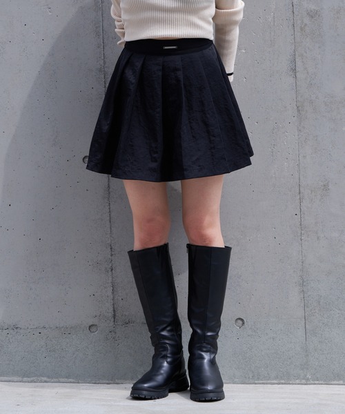 RAY CASSIN(レイカズン)の「プリーツボリュームミニスカート(スカート・レディース・ベージュ系その他2/ブラック/グレー・FREE)」の8枚目の写真