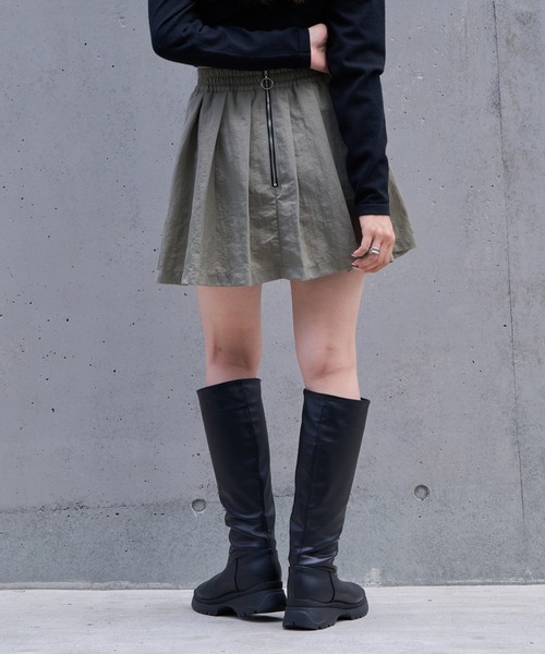 RAY CASSIN(レイカズン)の「プリーツボリュームミニスカート(スカート・レディース・ベージュ系その他2/ブラック/グレー・FREE)」の22枚目の写真