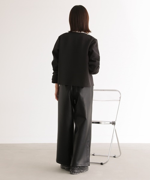 n'OrLABEL(ノアールレーベル)の「合成皮革ストレートワイドパンツ(その他パンツ・レディース・ブラック・1/2)」の8枚目の写真