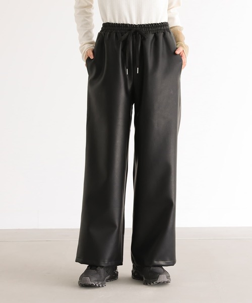 n'OrLABEL(ノアールレーベル)の「合成皮革ストレートワイドパンツ(その他パンツ・レディース・ブラック・1/2)」の9枚目の写真
