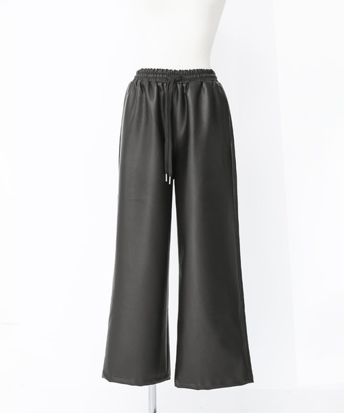 n'OrLABEL(ノアールレーベル)の「合成皮革ストレートワイドパンツ(その他パンツ・レディース・ブラック・1/2)」の17枚目の写真