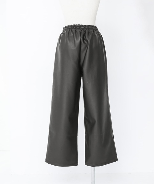 n'OrLABEL(ノアールレーベル)の「合成皮革ストレートワイドパンツ(その他パンツ・レディース・ブラック・1/2)」の18枚目の写真