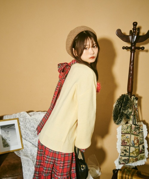 kutir(クティール)の「【クティールとレトロ】ラメリボンニット(ニット/セーター・レディース・レッド/グレー/ブルー/アイボリー・FREE)」の17枚目の写真