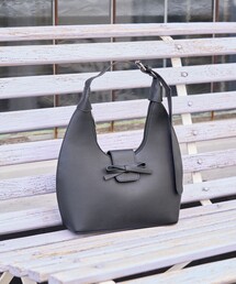 限定展開　ワンポイント リボン ムーン ハンドバッグ