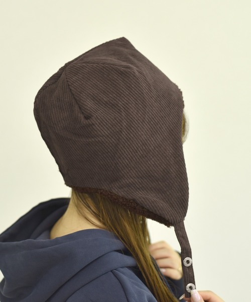 DAY CLOSET（デイ クローゼット）の「レディース 2WAYボア×コーデュロイニットフライトキャップ 耳当て付き（キャップ・レディース・ブラウン/ダークブラウン/ブラック/ベージュ・ONE SIZE）」の3枚目の写真