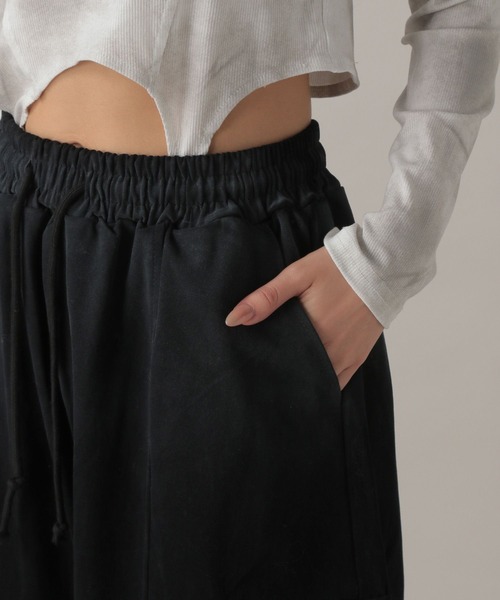 FOREVER 21（フォーエバー トゥエンティーワン）の「【2024FW】グランジカーゴパンツ（カーゴパンツ・レディース・ブラック/グレー系その他/カーキ・FREE）」の21枚目の写真