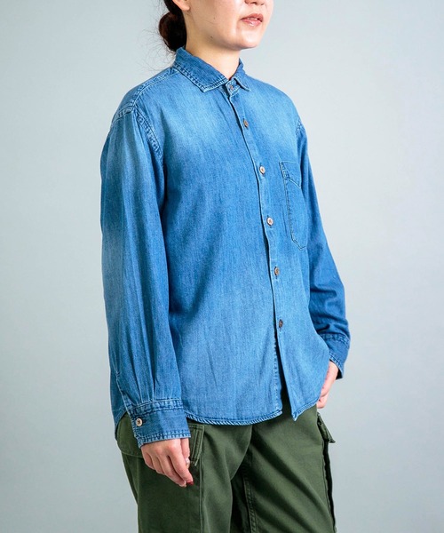 OMNIGOD（オムニゴッド）の「[OMNIGOD womens / オムニゴッド] 5.5ozデニム スプレッドカラーマニッシュシャツ（シャツ/ブラウス・レディース・インディゴブルー・2/3）」の7枚目の写真