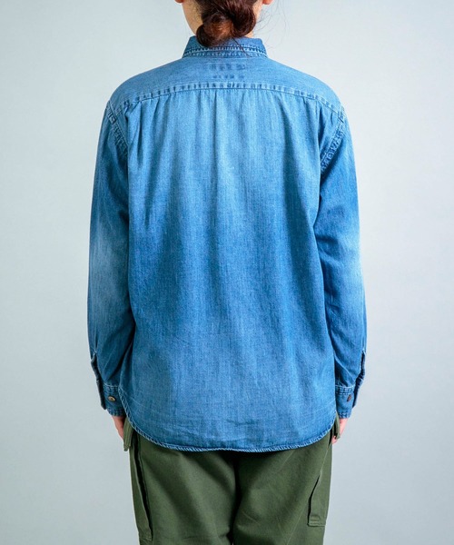 OMNIGOD（オムニゴッド）の「[OMNIGOD womens / オムニゴッド] 5.5ozデニム スプレッドカラーマニッシュシャツ（シャツ/ブラウス・レディース・インディゴブルー・2/3）」の9枚目の写真