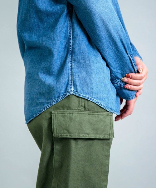 OMNIGOD（オムニゴッド）の「[OMNIGOD womens / オムニゴッド] 5.5ozデニム スプレッドカラーマニッシュシャツ（シャツ/ブラウス・レディース・インディゴブルー・2/3）」の13枚目の写真