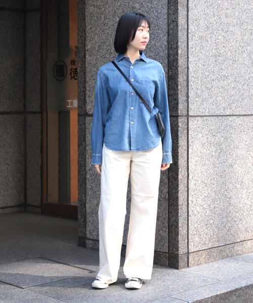 OMNIGOD（オムニゴッド）の「[OMNIGOD womens / オムニゴッド] 5.5ozデニム スプレッドカラーマニッシュシャツ（シャツ/ブラウス・レディース・インディゴブルー・2/3）」の18枚目の写真