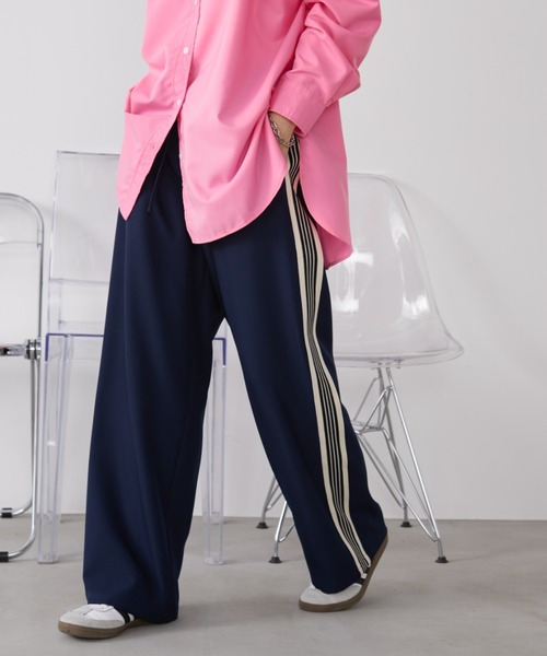 Auntie Rosa Holiday（アンティローザホリデー）の「サイドラインイージースラックスパンツ / サイズ展開あり（その他パンツ・レディース・グリーン/ネイビー/ブラック・SMALL/MEDIUM）」の3枚目の写真