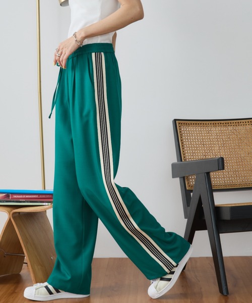 Auntie Rosa Holiday（アンティローザホリデー）の「サイドラインイージースラックスパンツ / サイズ展開あり（その他パンツ・レディース・グリーン/ネイビー/ブラック・SMALL/MEDIUM）」の2枚目の写真