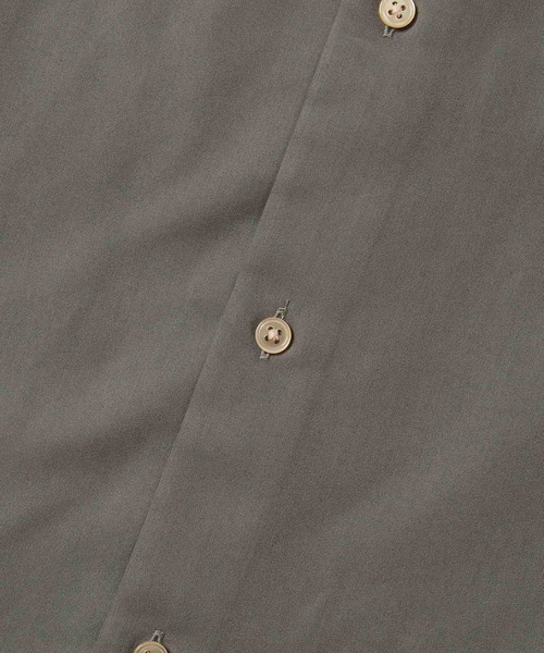ADAM ET ROPE'(アダムエロペ)の「リラックス ドレープ レーヨン レギュラーカラーシャツ / ロングシーズン着用可能(シャツ/ブラウス・メンズ・ブラック/ブルー系その他5/キナリ/グリーン系その他2・L/M)」の17枚目の写真