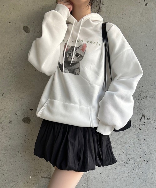merrylatte(メリーラテ)の「子猫プリントパーカー(パーカー・レディース・ホワイト・MEDIUM)」の1枚目の写真