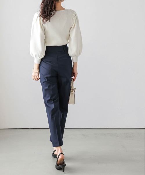 AMELY(エミリー)の「ウエストフリル テーパードパンツ(その他パンツ・レディース・ベージュ/ネイビー/グレー/ブラック・L/M)」の16枚目の写真