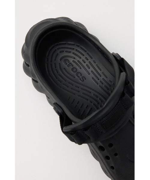 crocs（クロックス）の「エコー クロッグ（サンダル・レディース・アイボリー/ブラック・24cm/25cm/26cm/27cm/23cm）」の11枚目の写真