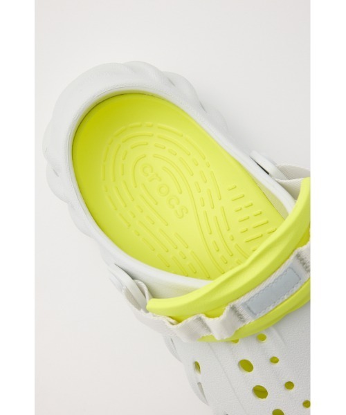 crocs（クロックス）の「エコー クロッグ（サンダル・レディース・アイボリー/ブラック・24cm/25cm/26cm/27cm/23cm）」の22枚目の写真