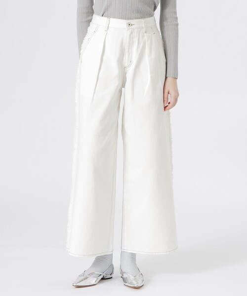 LOVELESS(ラブレス)の「サイドフリンジワイドデニム(デニムパンツ・レディース・ブルー系その他3/オフホワイト・34/36/38)」の1枚目の写真