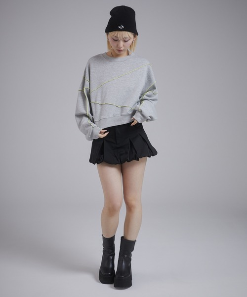 ENVYM(アンビー)の「バイカラーステッチスウェットPO(スウェット・レディース・ブラック/グレー/ダークグレー・FREE)」の22枚目の写真