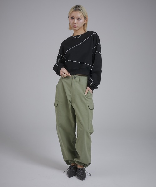 ENVYM(アンビー)の「バイカラーステッチスウェットPO(スウェット・レディース・ブラック/グレー/ダークグレー・FREE)」の18枚目の写真