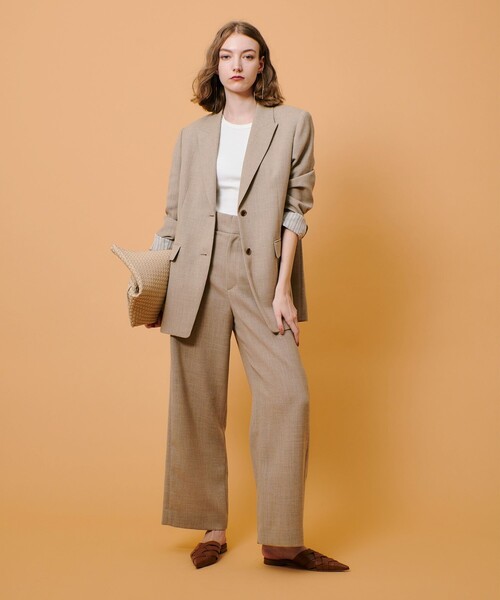 allureville(アルアバイル)の「リネンライクタックワイドパンツ(その他パンツ・レディース・ネイビー/ベージュ・2/1)」の4枚目の写真