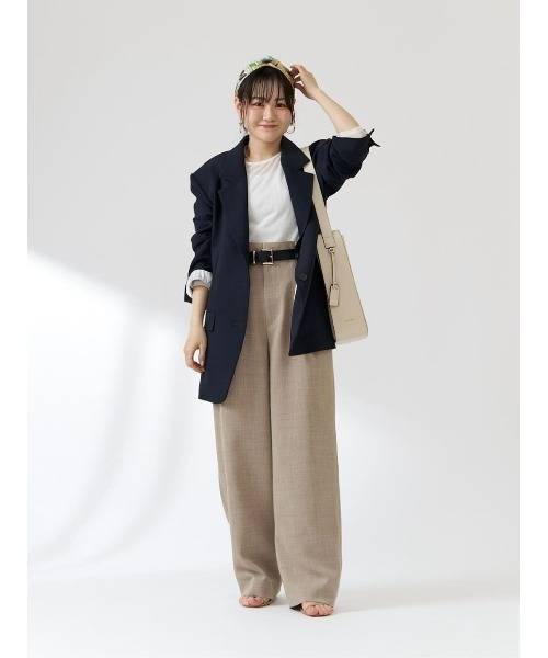 allureville(アルアバイル)の「リネンライクタックワイドパンツ(その他パンツ・レディース・ネイビー/ベージュ・2/1)」の15枚目の写真