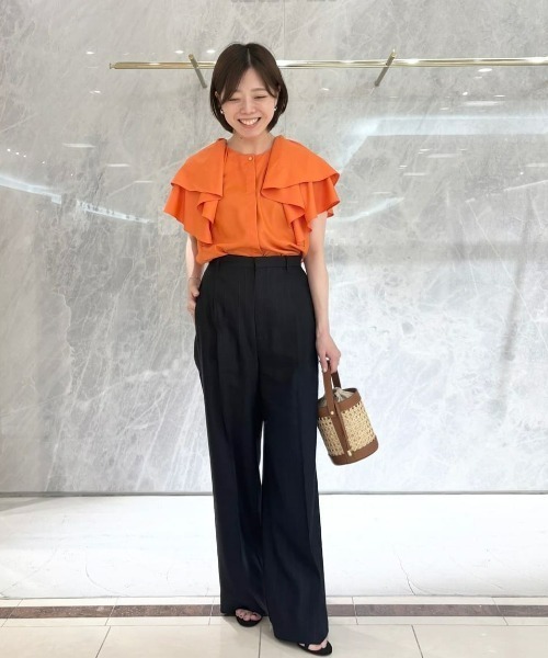 allureville(アルアバイル)の「リネンライクタックワイドパンツ(その他パンツ・レディース・ネイビー/ベージュ・2/1)」の19枚目の写真
