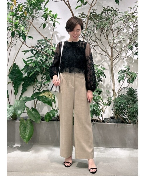 allureville(アルアバイル)の「リネンライクタックワイドパンツ(その他パンツ・レディース・ネイビー/ベージュ・2/1)」の17枚目の写真