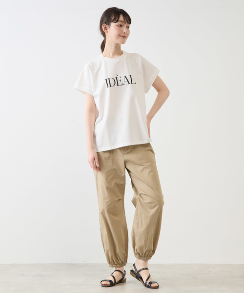 MELROSE claire（メルローズ クレール）の「ラグランロゴTシャツ（Tシャツ/カットソー・レディース・グレイッシュベージュ/オフホワイト/ブラック・FREE）」の4枚目の写真