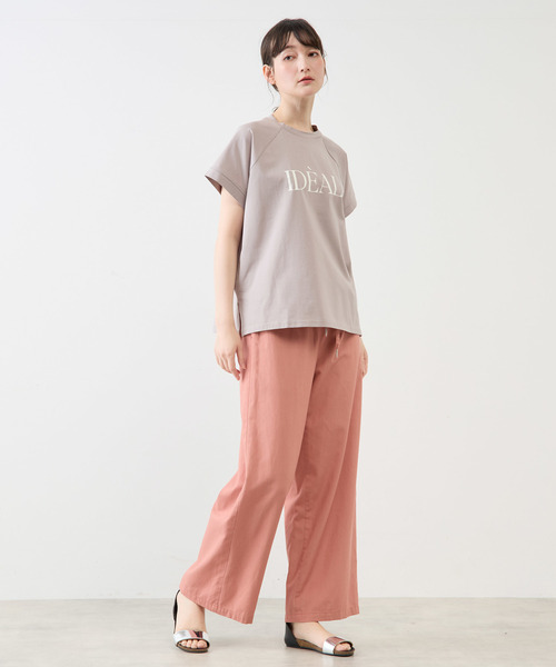 MELROSE claire（メルローズ クレール）の「ラグランロゴTシャツ（Tシャツ/カットソー・レディース・グレイッシュベージュ/オフホワイト/ブラック・FREE）」の13枚目の写真