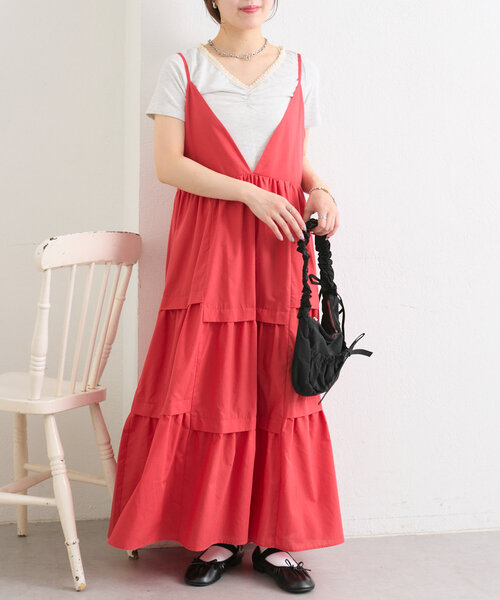 w closet（ダブルクローゼット）の「タックティアードキャミワンピース（ワンピース・レディース・ピンク/ブラック系その他/ブラック/レッド/オフホワイト・FREE）」の8枚目の写真