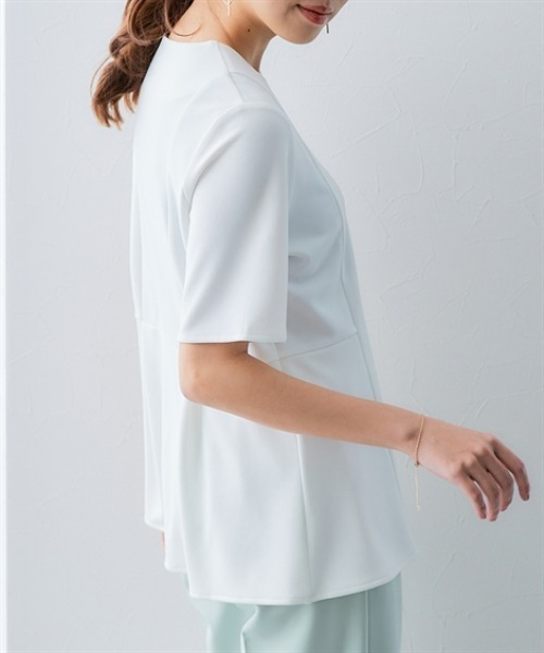 7days Life Styling(セブンデイズライフスタイリング)の「【UVカット】カットソーキーネックペプラムストレッチプルオーバー ジャージーシリーズ(Tシャツ/カットソー・レディース・オフホワイト/グレー/ブラック・M/L/LL)」の11枚目の写真