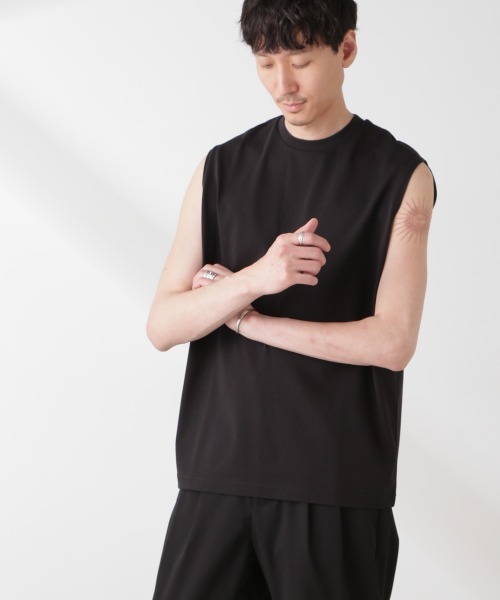 NANO universe（ナノユニバース）の「クールタッチ プレーティング天竺 ノースリーブ（タンクトップ・メンズ・ホワイト/ブラック・M/L）」の10枚目の写真