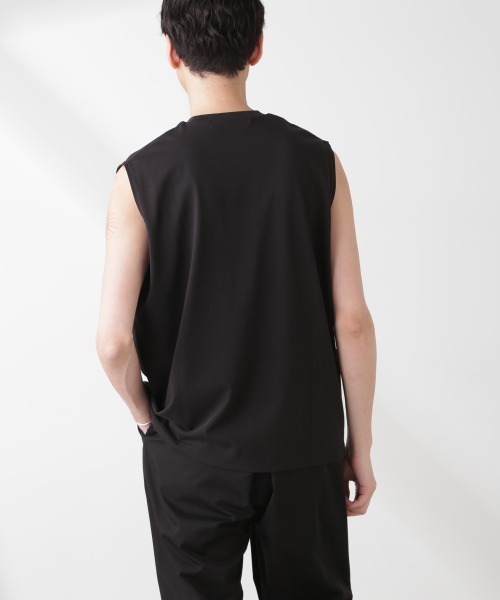 NANO universe（ナノユニバース）の「クールタッチ プレーティング天竺 ノースリーブ（タンクトップ・メンズ・ホワイト/ブラック・M/L）」の12枚目の写真