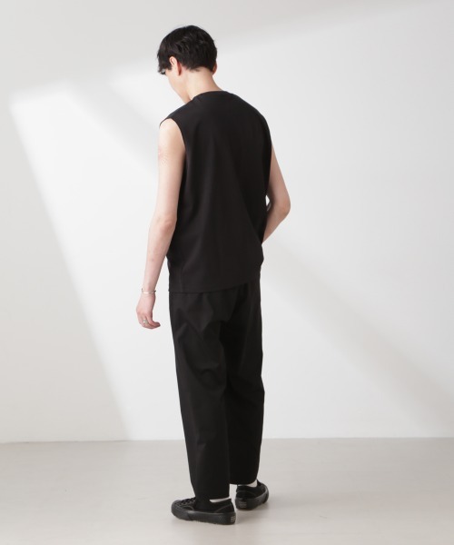 NANO universe（ナノユニバース）の「クールタッチ プレーティング天竺 ノースリーブ（タンクトップ・メンズ・ホワイト/ブラック・M/L）」の16枚目の写真