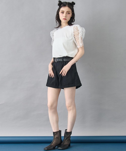 ANAP（アナップ）の「ベルト付き ロールアップ ウエスト ギャザー ツイル ショート パンツ（その他パンツ・レディース・ブラック/グレー系その他・FREE）」の4枚目の写真
