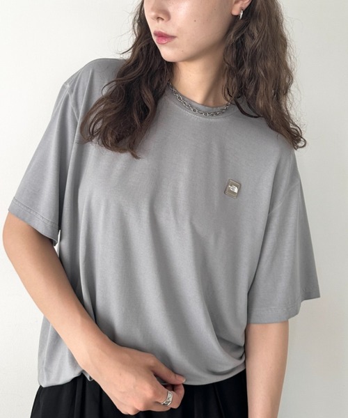 THE NORTH FACE(ザノースフェイス)の「国内未発売 THE NORTH FACE(ザ・ノースフェイス)/ワンポイントロゴ クルーネック 半袖 Tシャツ/MINI LOGO DYED S/S R/TEE(Tシャツ/カットソー・レディース・ブルー/グレー/コーラルピンク・XL/XXL/L/M/S)」の22枚目の写真
