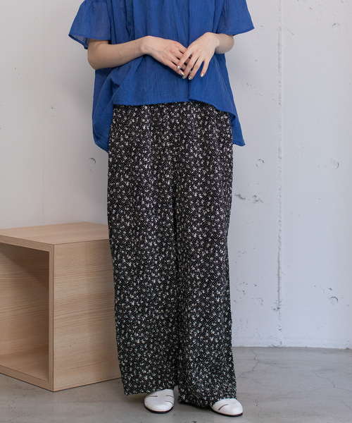 POU DOU DOU(プードゥドゥ)の「ストレートタックイージーパンツ(その他パンツ・レディース・ブラック/スミクロ/ブルー・M)」の10枚目の写真