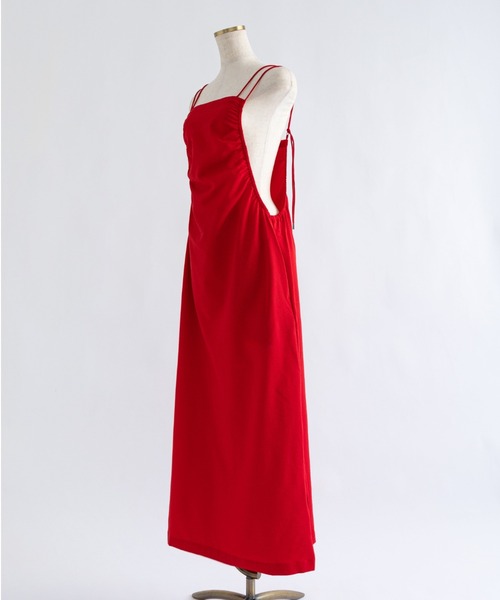 EN NEUME(エンノイム)の「Water-Repellent Light Seersucker Cami Dress(ワンピース・レディース・ブラウン/ブラック/レッド・FREE)」の13枚目の写真