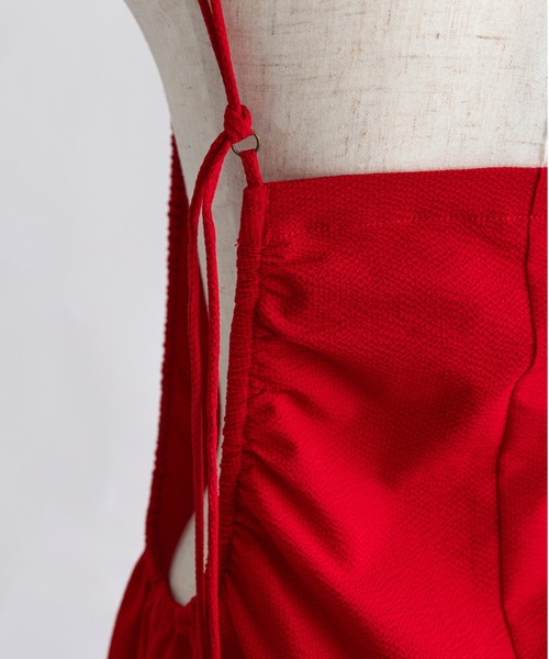 EN NEUME(エンノイム)の「Water-Repellent Light Seersucker Cami Dress(ワンピース・レディース・ブラウン/ブラック/レッド・FREE)」の21枚目の写真