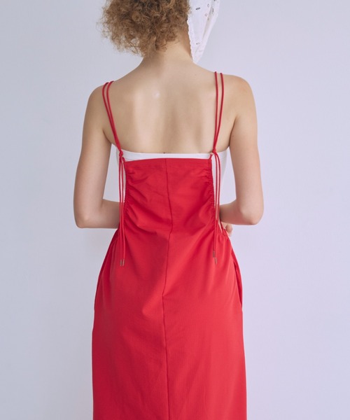EN NEUME(エンノイム)の「Water-Repellent Light Seersucker Cami Dress(ワンピース・レディース・ブラウン/ブラック/レッド・FREE)」の7枚目の写真