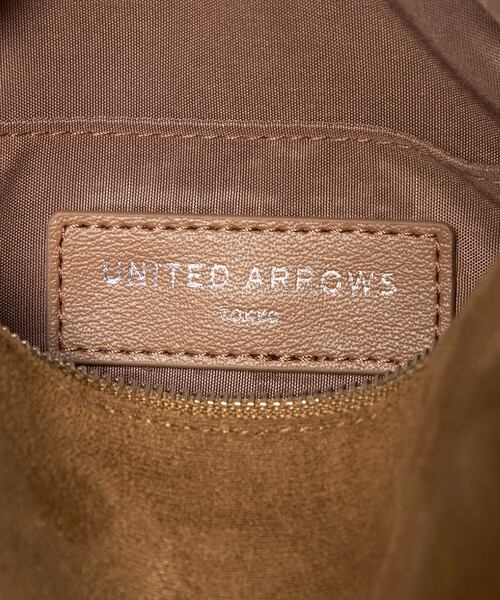 UNITED ARROWS(ユナイテッドアローズ)の「コンビ キューブ ショルダーバッグ(ショルダーバッグ・レディース・ブラウン/ダークブラウン・FREE)」の21枚目の写真