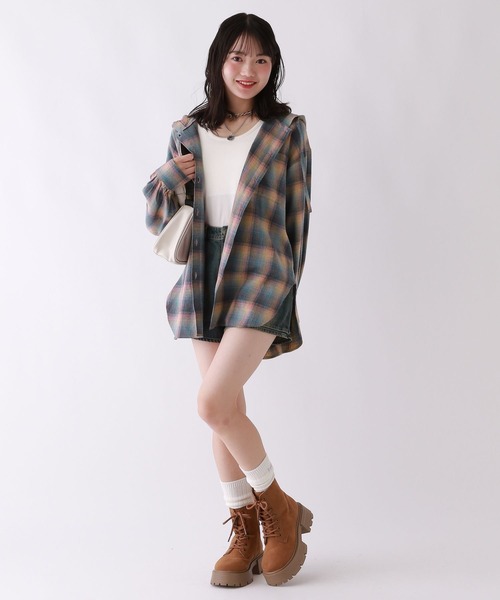 repipi armario（レピピ アルマリオ）の「オンブレチェックルーズシャツ（シャツ/ブラウス・キッズ・ブルー/ピンク/ブラック・SMALL/MEDIUM/LARGE）」の17枚目の写真