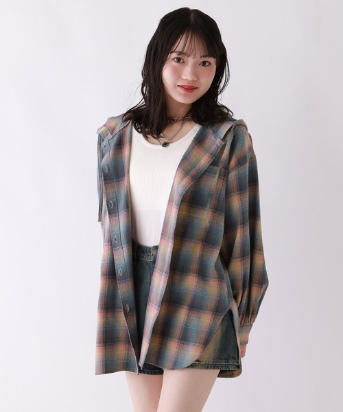 repipi armario（レピピ アルマリオ）の「オンブレチェックルーズシャツ（シャツ/ブラウス・キッズ・ブルー/ピンク/ブラック・SMALL/MEDIUM/LARGE）」の18枚目の写真