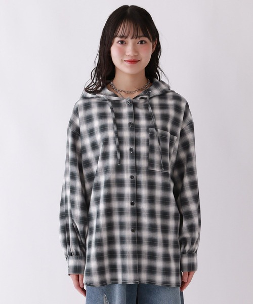 repipi armario（レピピ アルマリオ）の「オンブレチェックルーズシャツ（シャツ/ブラウス・キッズ・ブルー/ピンク/ブラック・SMALL/MEDIUM/LARGE）」の21枚目の写真