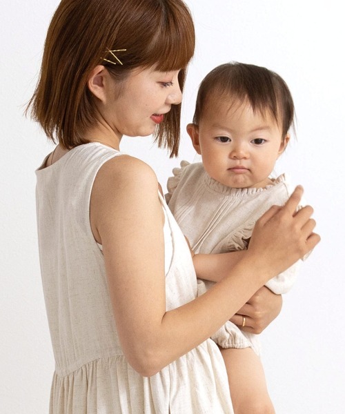 SweetMommy(スウィートマミー)の「ナチュラル リネン フリル カバーオール (ノースリーブ)(ロンパース・キッズ・アイボリー・90/80/70)」の8枚目の写真